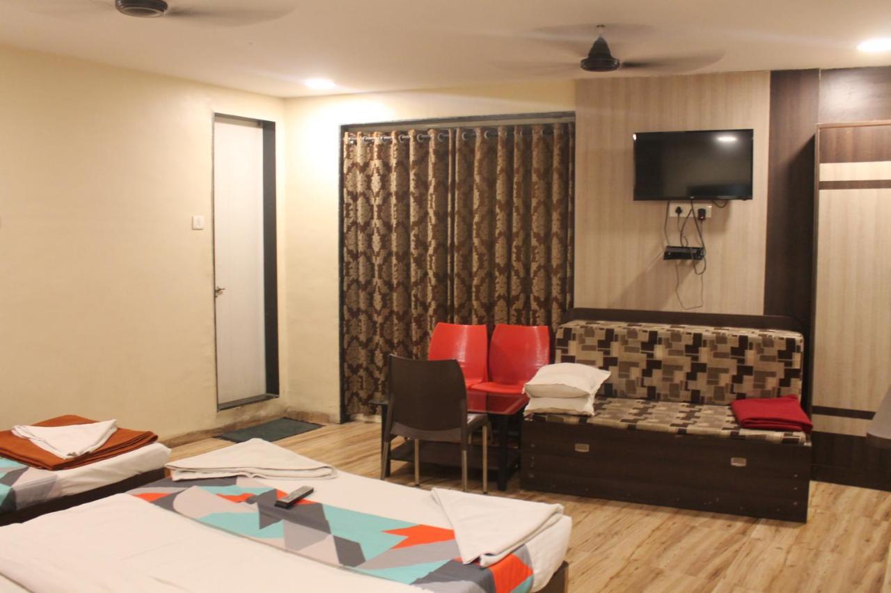 Mukesh Residency Hotel Pune Esterno foto