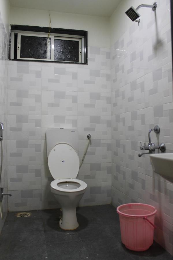 Mukesh Residency Hotel Pune Esterno foto