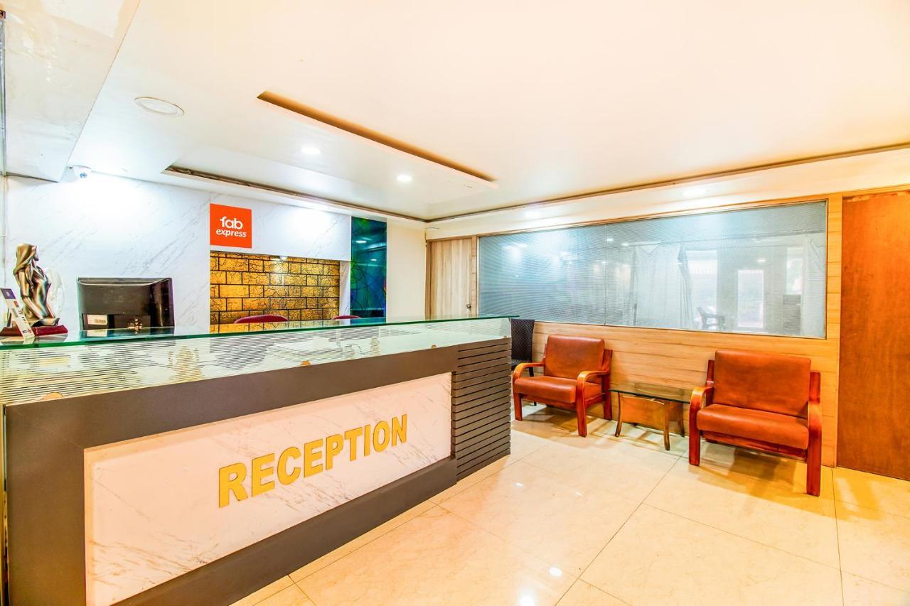 Mukesh Residency Hotel Pune Esterno foto