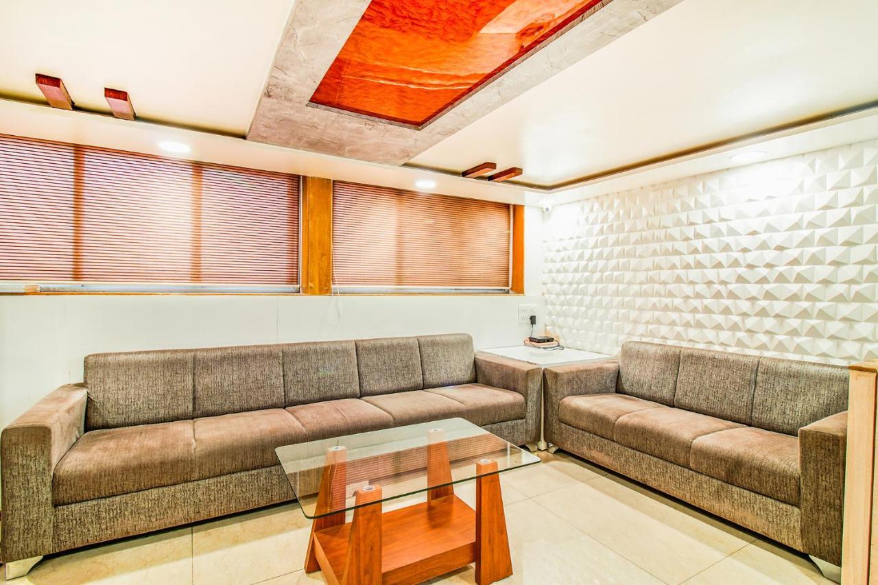 Mukesh Residency Hotel Pune Esterno foto